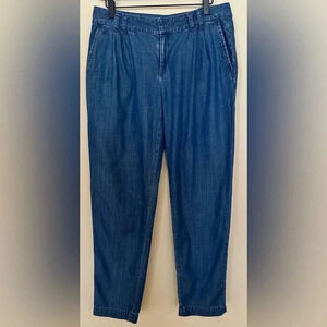 Banana Republic Heritage Women's Mid Rise Tapered Pleated Trouser